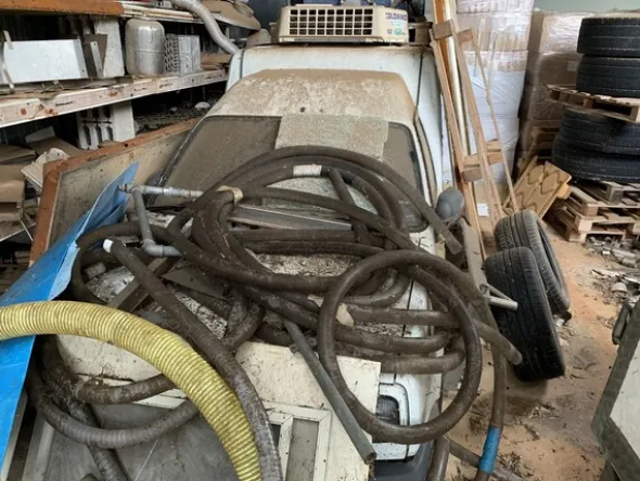 1#7648 Macchinari produzione di prodotti caseari e autocarri