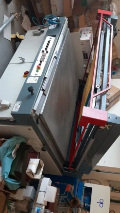 Macchina serigrafica semiautomatica