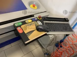 1#9259 Macchina taglio per pelletterie marchio TESEO FC4 300