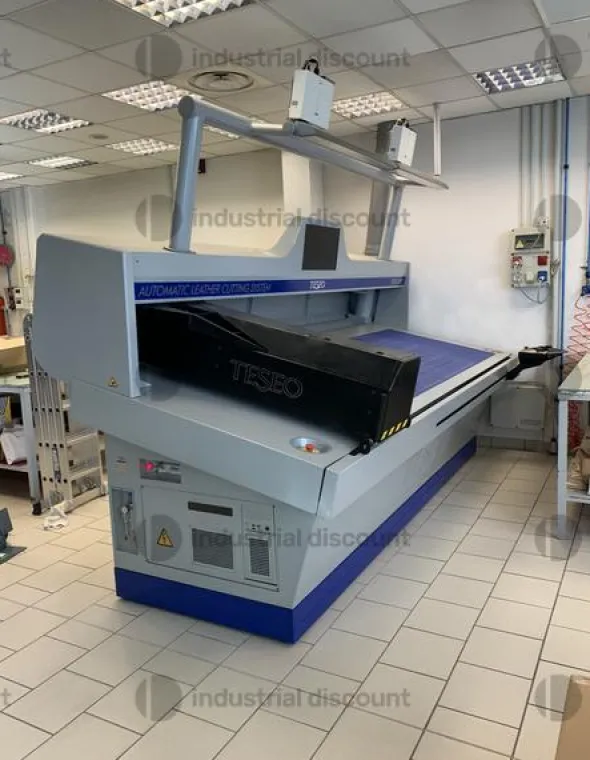 1#9259 Macchina taglio per pelletterie marchio TESEO FC4 300