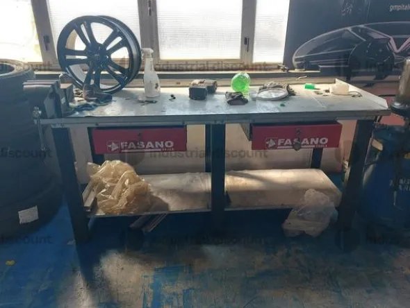3#9643 Macchine, attrezzature per gommista e officina e Rimanenze di magazzino pneumatici