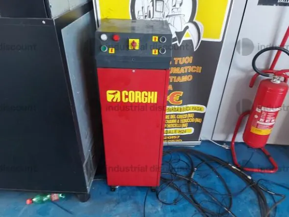 3#9643 Macchine, attrezzature per gommista e officina e Rimanenze di magazzino pneumatici