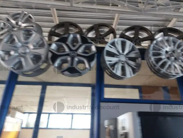3#9643 Macchine, attrezzature per gommista e officina e Rimanenze di magazzino pneumatici