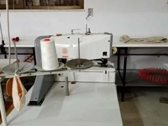 6#7030 Macchine da cucire e confezionare