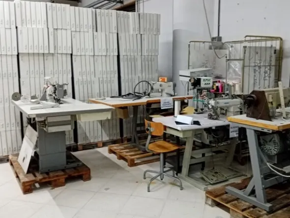 6#7030 Macchine da cucire e confezionare