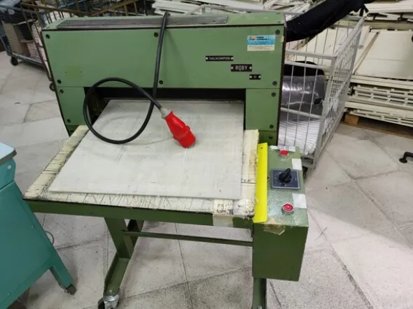 6#7030 Macchine da cucire e confezionare