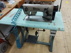 2#5941 Macchine da cucire ed attrezzature