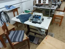 2#5941 Macchine da cucire ed attrezzature