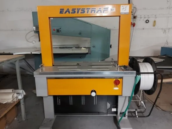 13#7345 Macchine da cucire ed attrezzature varie