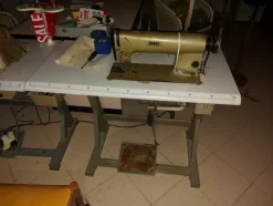 4#5828 Macchine da cucire Pfaff e Bernina