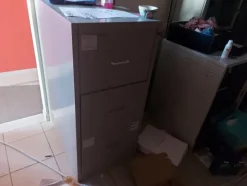 32#7925 Macchine elettroniche e arredo uffici
