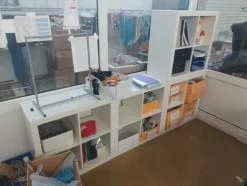 32#7925 Macchine elettroniche e arredo uffici
