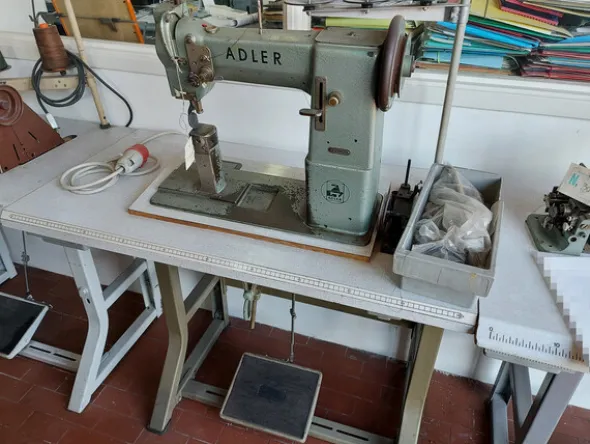 4#7419 Macchine per cucire