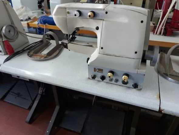 4#7419 Macchine per cucire