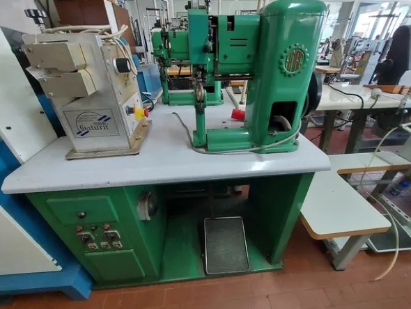 4#7419 Macchine per cucire
