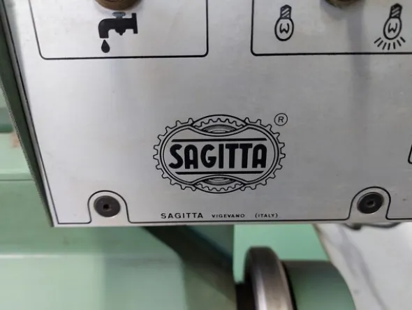 2#7419 Macchine per cucire e per pelletteria