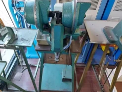 2#7419 Macchine per cucire e per pelletteria