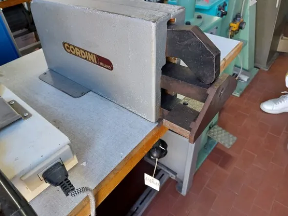 2#7419 Macchine per cucire e per pelletteria