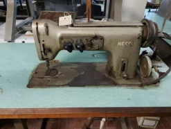 18#7419 Macchine per cucire e per pelletteria