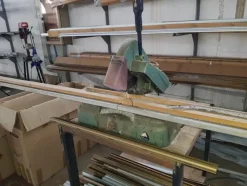 23#5191 Macchine per la lavorazione degli infissi in legno da rottamare.