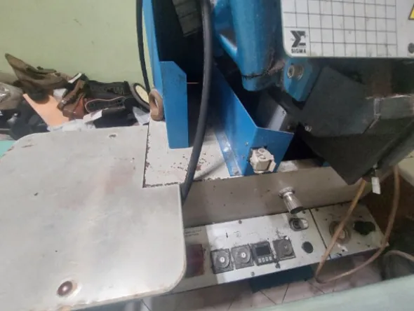 1#8463 Macchine per la lavorazione di calzature