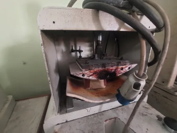 1#8463 Macchine per la lavorazione di calzature