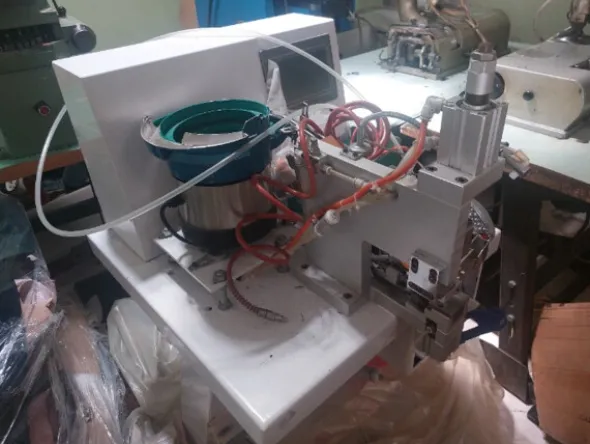 1#8463 Macchine per la lavorazione di calzature