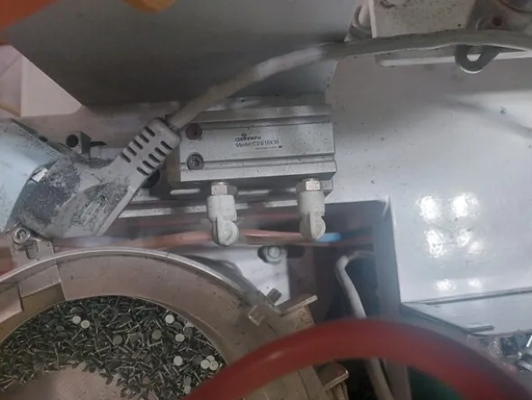 1#8463 Macchine per la lavorazione di calzature