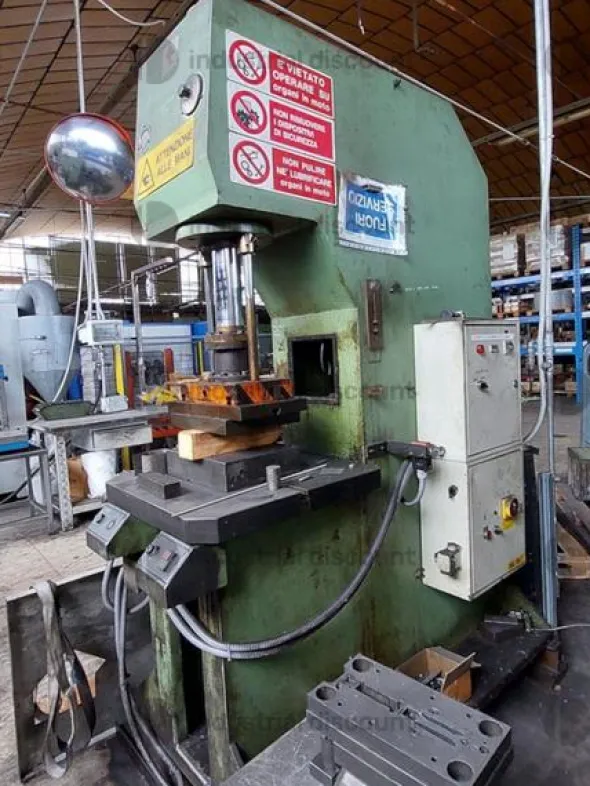3#10213 Macchine Presse