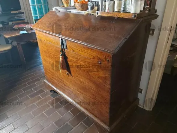 19#8837 Madia in legno di noce