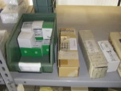 13#4997 Magazzino componenti e ricambi macchine utensili