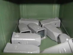 13#4997 Magazzino componenti e ricambi macchine utensili
