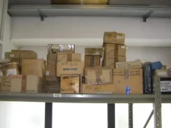 13#4997 Magazzino componenti e ricambi macchine utensili