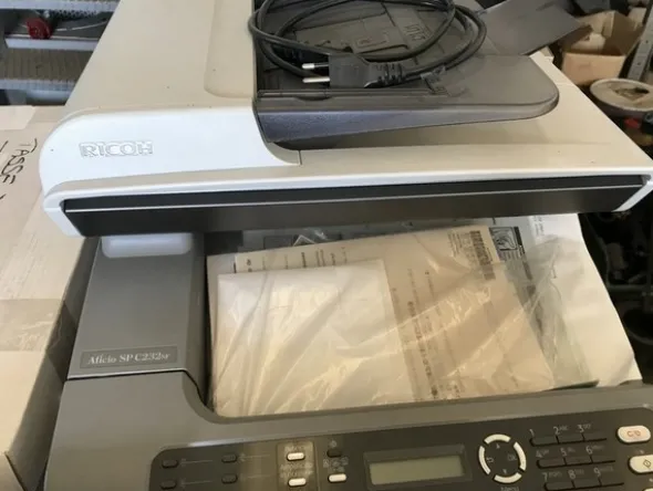 13#4997 Magazzino componenti e ricambi macchine utensili