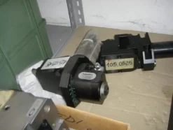 13#4997 Magazzino componenti e ricambi macchine utensili