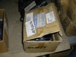 13#4997 Magazzino componenti e ricambi macchine utensili