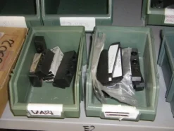 13#4997 Magazzino componenti e ricambi macchine utensili