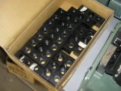 13#4997 Magazzino componenti e ricambi macchine utensili