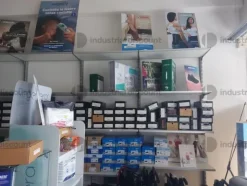 2#8868 Magazzino di articoli medico sanitari