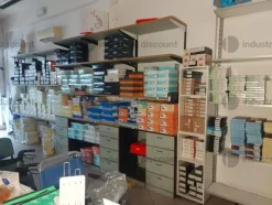 2#8868 Magazzino di articoli medico sanitari
