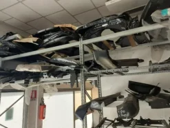 1#6295 Magazzino di ricambi auto