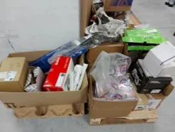 2#5256 Magazzino di ricambi e accessori per autorimessa