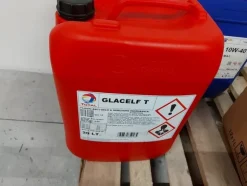2#5256 Magazzino di ricambi e accessori per autorimessa