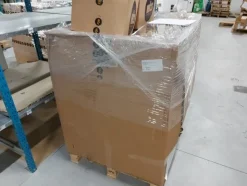 2#5256 Magazzino di ricambi e accessori per autorimessa