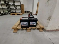 2#5256 Magazzino di ricambi e accessori per autorimessa