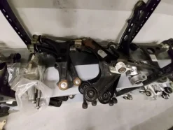 2#5256 Magazzino di ricambi e accessori per autorimessa