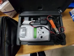 2#5256 Magazzino di ricambi e accessori per autorimessa