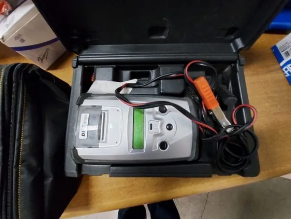 2#5256 Magazzino di ricambi e accessori per autorimessa