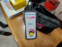 2#5256 Magazzino di ricambi e accessori per autorimessa