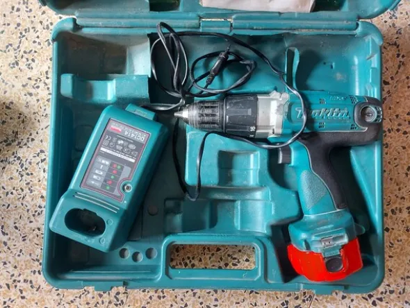 3#8080 Magazzino e materiale per impianti elettrici
